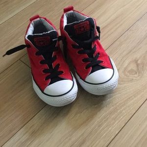 Boy’s converse sneakers